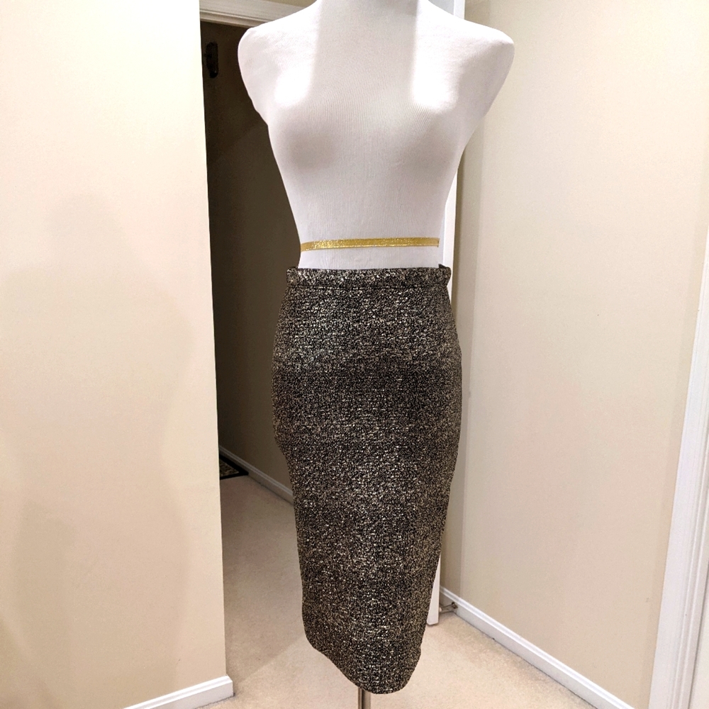 Glittery stretchy pencil skirt
